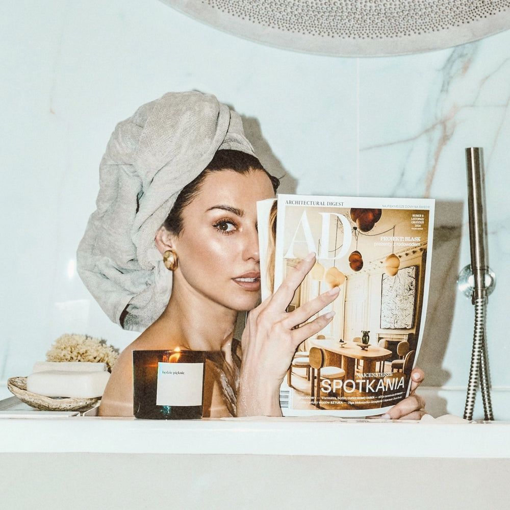 Candle "THIS WINTER WILL BE BEAUTIFUL" by Ola Ziarek