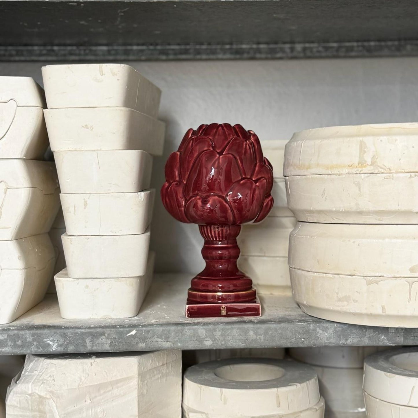 Set – Burgundy Ceramic Diffuser + Fragrance Refill